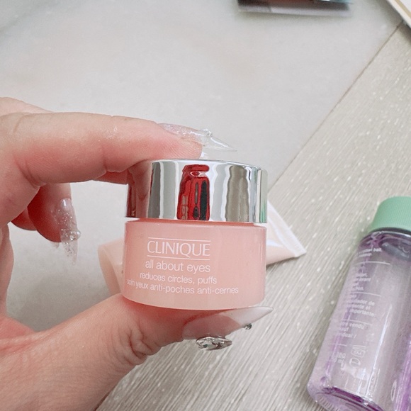 Clinique skincare /makeup bundle /mascara/eye cream /makeup remover/mask/New - Picture 6 of 7